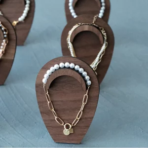 Wood Walnut Portrait Necklace Display Rack Pendant Organizer Jewelry Display Stand Bracelet Holder Jewellery Props Wooden Case - Image 5