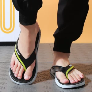 Summer Simple Outer Wear Men's Flip Flops Anti-slip Casual Beach Fashion Slippers - Image 1