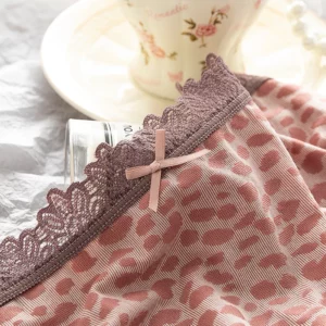 Women's underwear pure cotton antibacterial crotch breathable Japanese girls summer lace thin girls shorts - Image 5