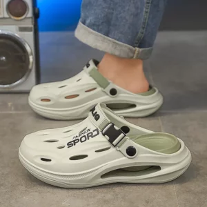 A Pair of Men's New Clogs, Summer New Wear-Resistant, Non-Slip Sports Beach Shoes, Soft-Soled Comfortable Men's Shoes for Driving - Image 2