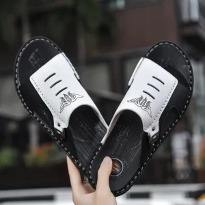 Slippers for men to wear in summer, trendy, personalized, and fashionable. Men's beach sandals in Korean version. One word anti - Image 2