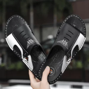 Slippers for men to wear in summer, trendy, personalized, and fashionable. Men's beach sandals in Korean version. One word anti - Image 3