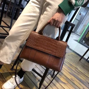 Women's Shoulder Bag Top-Grain Leather Crossbody Bag Elegant Handbag Large Capacity Soft Textured Finish - Image 3