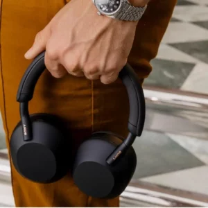 Sony WH-1000XM5 Advanced noise-cancelling headphones, automatic NC optimizer, 30-hour battery life,Alexa voice control, black - Image 2