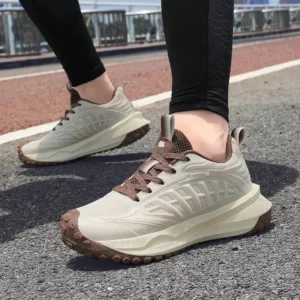 Outdoor hiking shoes mesh breathable sports casual shoes men and women the same summer couple anti-hiking - Image 1