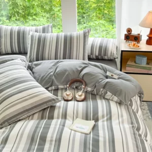 3-piece Two-tone color strip bed cover (1* bed cover +2* pillowcase, no filling) Soft, comfortable and breathable bedding - Image 3