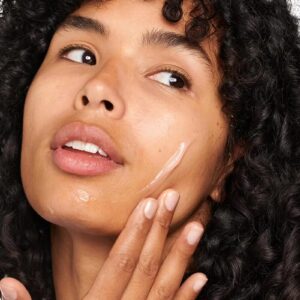 CLINIQUE Moisture Surge 100H Hydrator 30ml - Image 3