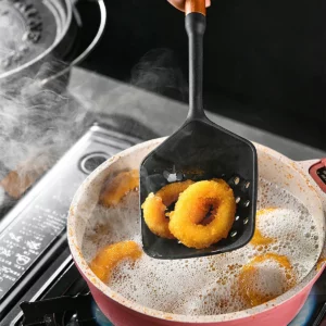 3/7pcs Black Non-Stick Cookware Kitchen Utensils Set Wooden Handle Silicone Kitchenware Set Spatula Shovel Ladle Cooking Tools - Image 2