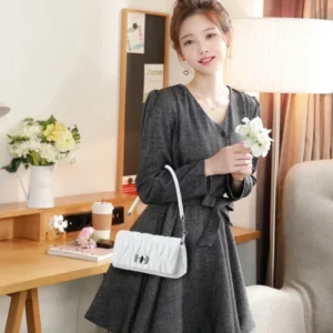 Women Bags Luxury Designer Purses and Handbags Rhinestone Chain Flap Crossbody Small Square Bag Casual Shoulder Messenger Bags - Image 4
