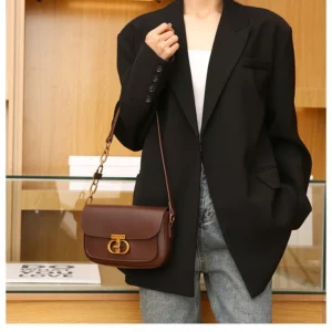 Luxury Metal Buckle Chain Strap Shoulder Bag for Women Vintage Style Faux Leather Crossbody Bag Fashionable Designer Handbag - Image 8
