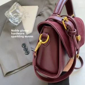 Elegant Faux Handbag with Adjustable Strap Golden-Tone Hardware and Flap Closure - Trendy Commuting Hobo Crossbody Bag for Women - Image 4