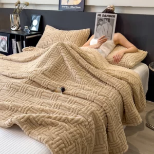 New Coral Fleece Jacquard Blanket Queen Size Spring Autumn Warm Blankets for Bed Geometric Pattern Soft Plush Sofa Throw Blanket - Image 3