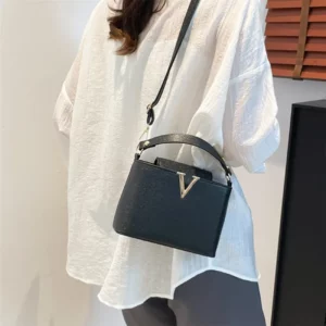 Luxury Women's Tote Bag, Chic V Shaped Stylish Pu Leather Bucket Bag, Top Cover Handbag Women Shoulder Crossbody Bags for Woman - Image 6