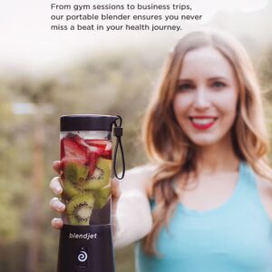 blendjet V2 Portable Blender Smoothie Maker, Personal Blender, Fruit Blender, Leak Proof Juicer, BPA-Free 475ml 200W Sports Bottle, USB-C Rechargeable, Ice Crusher With Stainless Steel Blades 475 ml 200 W BJ-V2X-Red Red - Image 5
