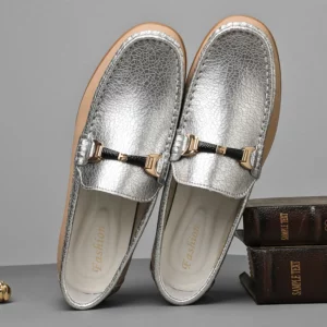 New Men's Youth Trend Loafers Fashionable Metal - Decorated Driving Shoe High -Quality And Comfortable Leather Soft -Soled Shoes - Image 3