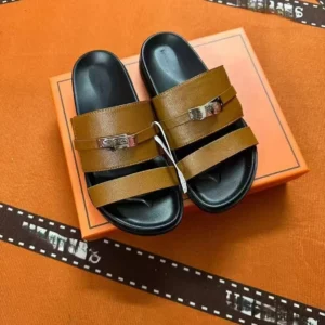 2025 Summer New Men's and Women's Same Style Beach Flat Casual Slippers Metal Lock Thick Bottom Slippers - Image 4