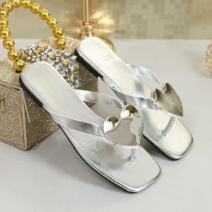 Women's Golden Silver Flat Slippers Summer Fashion Heart Decoration Outdoor Beach Flip-Toe Sandals Women's Slippers Flip Flop - Image 6