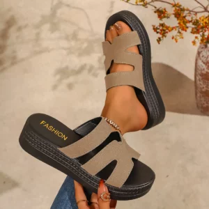 Women Slippers Thick Bottom Slip-On Summer Shoes Retro Versatile Large Size Slippers Leisure Rubber Sole Sandals Slides Women - Image 3