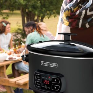 BLACK+DECKER 7-Quart Slow Cooker, SCD4007, Chalkboard Exterior, Locking Lid, 3 Heat Settings, Removable Stoneware Crock - Image 6