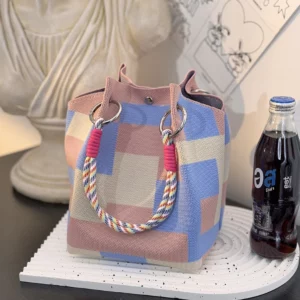This multi-color knitted retro bucket handbag is simple and color-blocked, versatile and easy to carry with you - Image 6