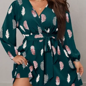 Plus Size Dark Green Feather Print V-Neck Dress, Belted Waist Lantern Sleeve Elegant Mini Dress - Image 3