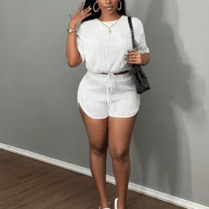 Summer minimalist round neck short sleeve dropped shoulder turned-up edge drawstring hem short top and body-shaping mini shorts - Image 3