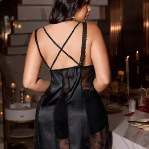 Women's Plus Size Sexy Solid Color V-Neck Cross Shoulder Strap Lace Patchwork Cami Nightdress - Image 2
