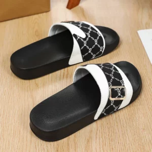 2025 Summer Sandals Women Men Fashion Beach Sandals For Soft Light Slipper Anti-slip High Quality Casual Shoes Man Men's Sandals - Image 3