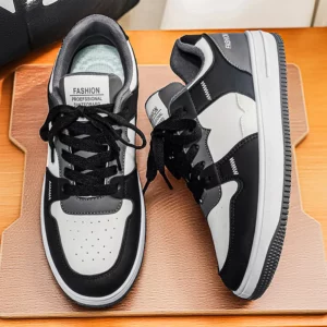 Men's casual shoes four seasons soft-sole anti-slip outdoor walking shoes fashion youth breathable light flat sports board shoes - Image 3