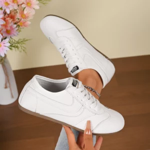Fashion Training Shoes Women 2026 New Leather Women Sneakers Flat Lace-up Retro Large Size Forrest Gump Casual Shoes Women 230 - Image 2