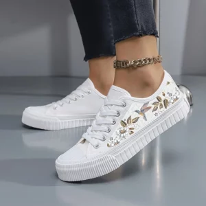 Women's Sports Shoes for All Seasons Outdoor Students Fashionistas Women's Canvas Shoes Round Toe Flats Bottom Breathable Vulcanized Shoes Digital Printing Women's Shoes - Image 5