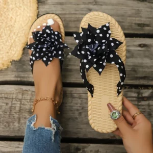 Comfortable outdoor beach flip-flops with floral decoration, flat-soled women's sandals - Image 3