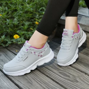 Women's Lightweight Lace-Up Casual Running Shoes, All Season Sneakers for Students Work Travel Outdoor Sports - Image 3