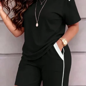 Women's casual crewneck short-sleeve top and shorts set, with pockets and slightly stretchy fabric - Image 9