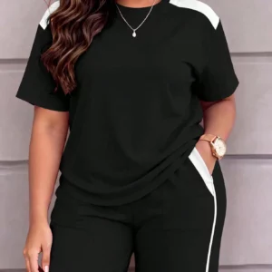 Women's casual crewneck short-sleeve top and shorts set, with pockets and slightly stretchy fabric - Image 7
