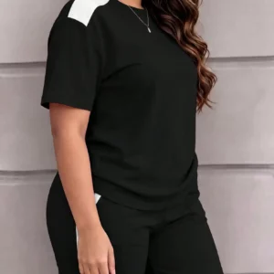 Women's casual crewneck short-sleeve top and shorts set, with pockets and slightly stretchy fabric - Image 6