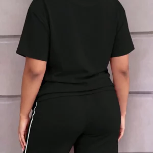 Women's casual crewneck short-sleeve top and shorts set, with pockets and slightly stretchy fabric - Image 5